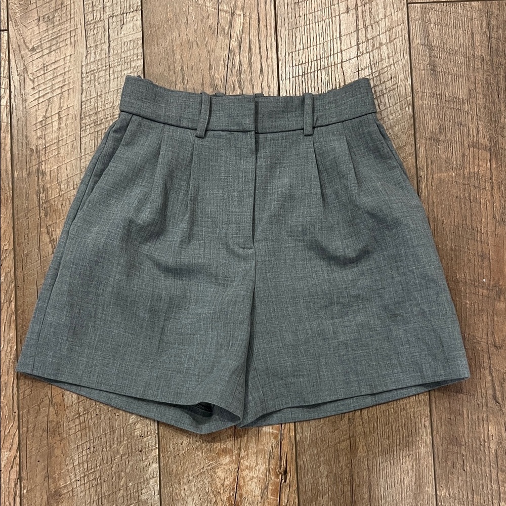 Babaton Gray Tailored High-Rise Shorts (Pleated Mid-Thigh Short)